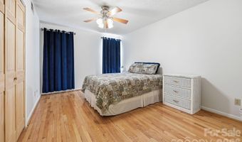 1503 Abbey Cir, Asheville, NC 28805