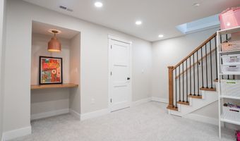 3338 9th Ave SW, Altoona, IA 50009