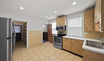 9 Parkwood Ter, Boston, MA 02130