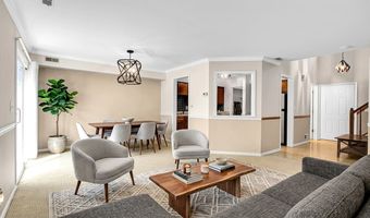1735 Portsmith Ln 8-3, Arlington Heights, IL 60004