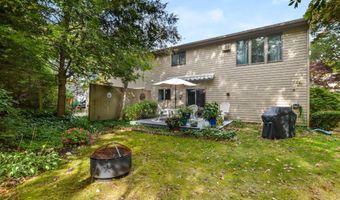 23 Heritage Dr 23, Bourne, MA 02532