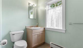 20 Springbrook Dr, Belfast, ME 04915