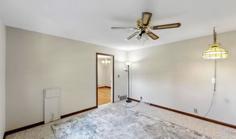 1404 Nile Kinnick Dr S, Adel, IA 50003