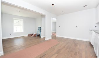 70 Northfield Dr, Bridgeport, CT 06606