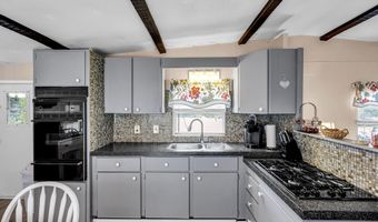 114 Redwood Dr, Barnegat, NJ 08005
