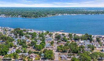 375 E Barnegat Ave, Bayville, NJ 08721