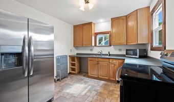 30 Munroe St, Bangor, ME 04401