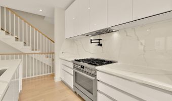 2100 4TH St NE #2, Washington, DC 20002