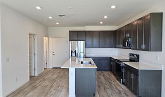 651 N Ironwood Dr 1, Apache Junction, AZ 85120