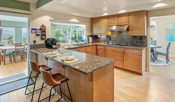 7945 Shadow Hill Dr, La Mesa, CA 91941