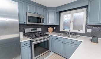 2 Ash Ln, North Providence, RI 02911