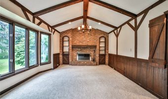 212 Robin Rd, Amherst, NY 14228