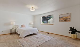 1671 NE Meerkat Ave, Bend, OR 97701