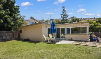 7990 Windsor Dr, La Mesa, CA 91941