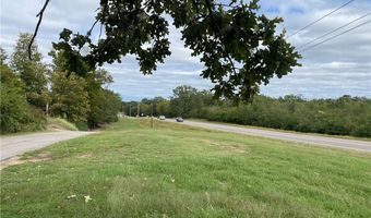 305 1st St, Barling, AR 72923