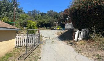 910 Carr Ave, Aromas, CA 95004