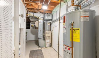 1402 Bardstown Trl, Ann Arbor, MI 48105