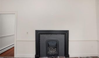 14 Elm St, Newport, RI 02840