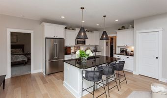 1816 Starling Ct, Polk City, IA 50226