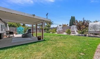 4009 Genine Dr, Oceanside, CA 92056