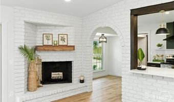 6 Spanish Moss Ct, Savannah, GA 31419