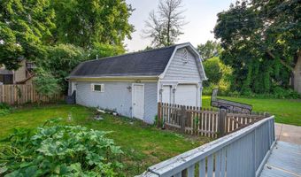 415 E SPRING St, Appleton, WI 54911