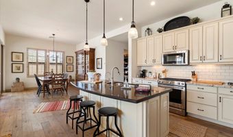 92 ALMARTE Dr, Carefree, AZ 85377