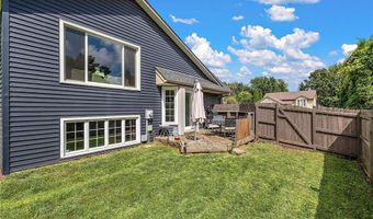 7983 Hallmark Way, Apple Valley, MN 55124