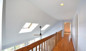 32 J H Dwyer Dr, Middletown, RI 02842