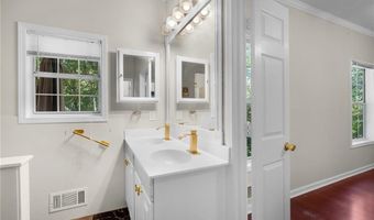 5046 Sunbrook Dr NW, Acworth, GA 30101