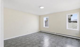 41 Madison Ave, Amityville, NY 11701