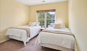 28 N De Baun Ave 208, Airmont, NY 10901