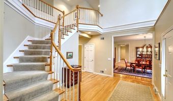 60 Pheasant Dr, East Greenwich, RI 02818