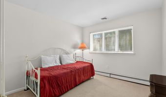126 W 33RD St 3, Bayonne, NJ 07002