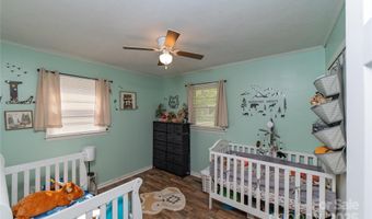 86 Pine Grove Dr, Andrews, NC 28901