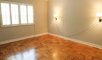 3327 MARTHA CUSTIS Dr 3327, Alexandria, VA 22302