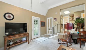 513 S Wayne St, Angola, IN 46703