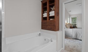 1314 Devonshire Trl, Aberdeen, NC 28315
