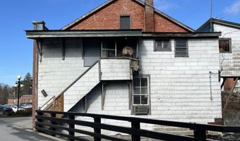 35 Center St, Brandon, VT 05733
