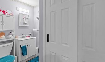 72 Hilltop Dr F, North Providence, RI 02904