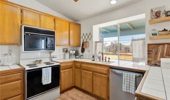 21930 Mohican Ave, Apple Valley, CA 92307