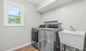 5915 LARPIN Ln, Alexandria, VA 22310