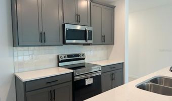 274 THOMPSON VILLAGE Ave, Apopka, FL 32703