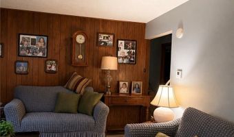 910 E 14th St, Ashtabula, OH 44004