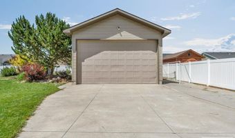 748 Dell Rd, Chubbuck, ID 83202
