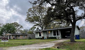 805 Higgins St, Angleton, TX 77515