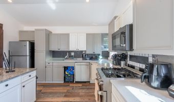 2 Harold Dr, Altamont, NY 12009