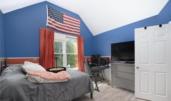 291 Old Oxford Rd, North Smithfield, RI 02896