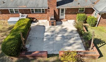 2202 Trowbridge Rd, Albany, GA 31721