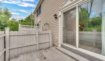 571 Burroughs Dr, Amherst, NY 14226